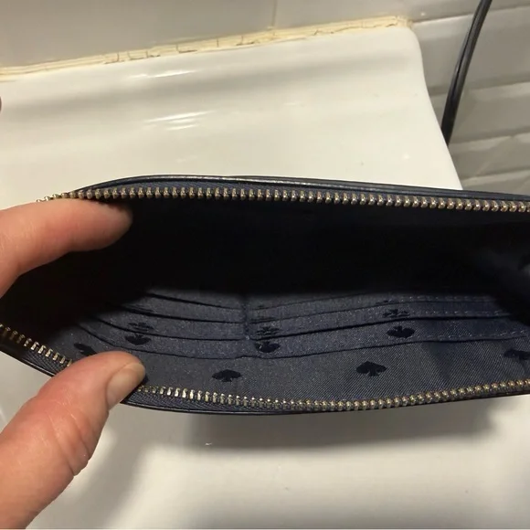Kate Spade New York Navy Blue NYC Taxi Wristlet Clutch - Picture 3 of 5